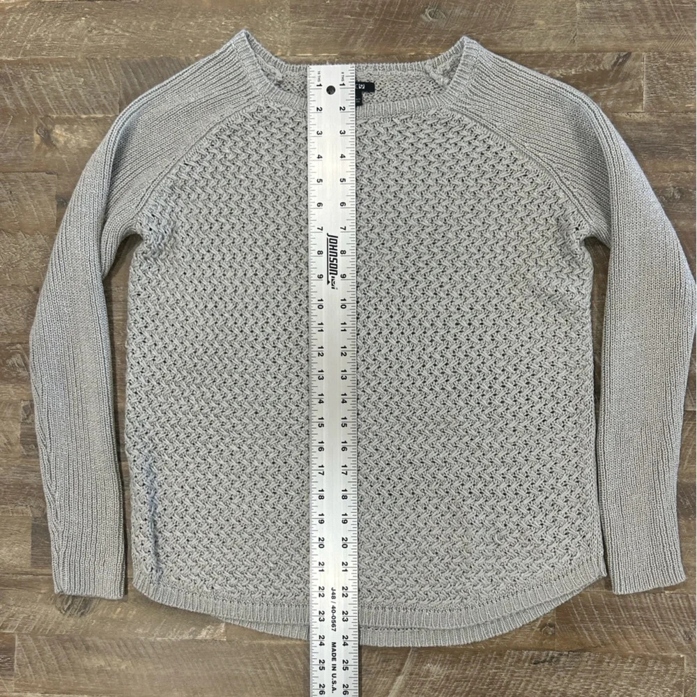 APT. 9 Gray Shimmer Knit Sweater Large - Picture 3 of 7